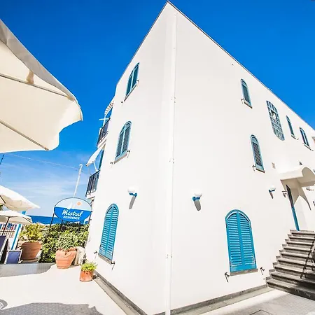Apartment Mistral *